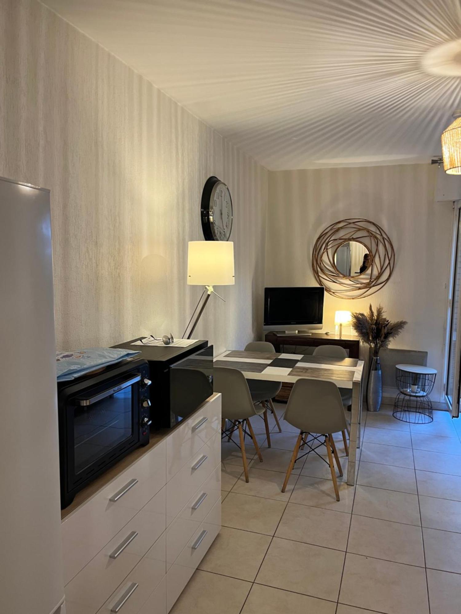 Appartement T2 Avec Terrasse Centre Ville D'Aix En Provence Екс ан Прованс Екстериор снимка